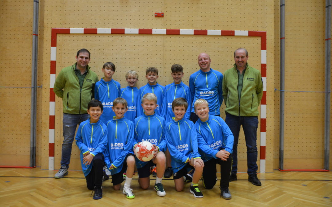 NEUE AUFWÄRMJACKEN für die U12